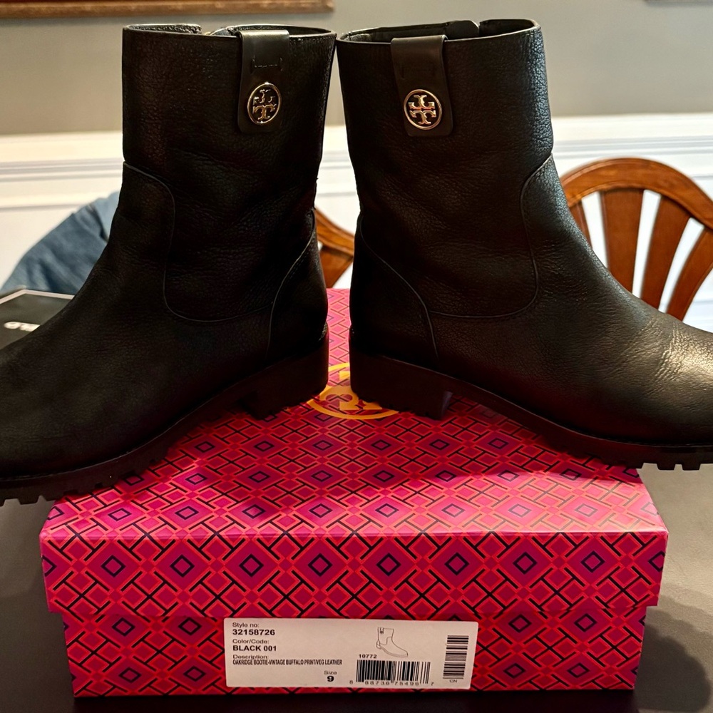 Tory Burch Oakridge Black Leather Boots